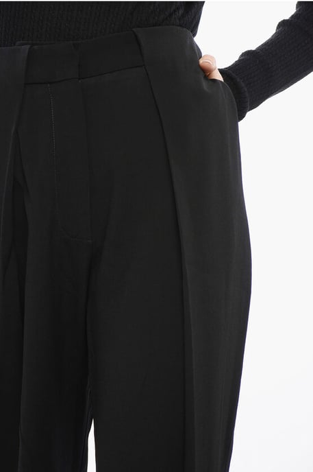 Tapered-Fit High-Waist-Hose in Schwarz - Image 2