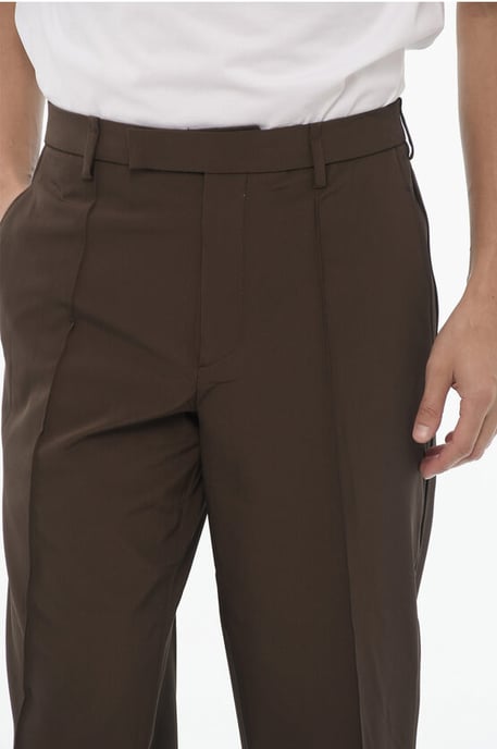 Gerade geschnittene Slim Fit-Piesenhose in Braun - Image 2