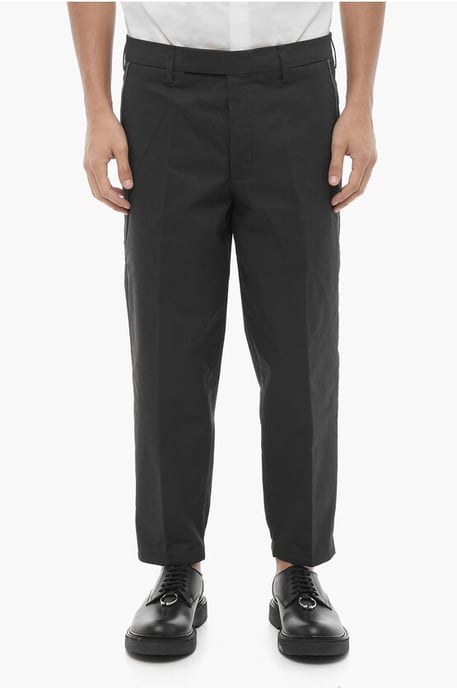 Slim Fit Hose mit normaler Taille und Gürtelschlaufen in Schwarz - Image 1