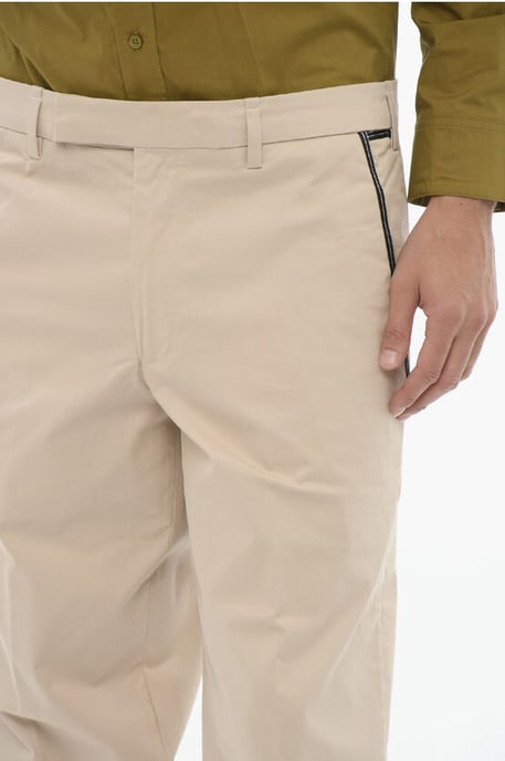 Regular Fit Slim Fit Hose mit Gürtelschlaufen in Beige - Image 3