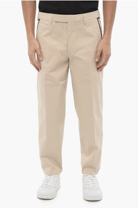Regular Fit Slim Fit Hose mit Gürtelschlaufen in Beige - Image 1