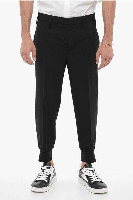 Niedrig taillierte Slim Fit JACK Hose in Schwarz - Image 1