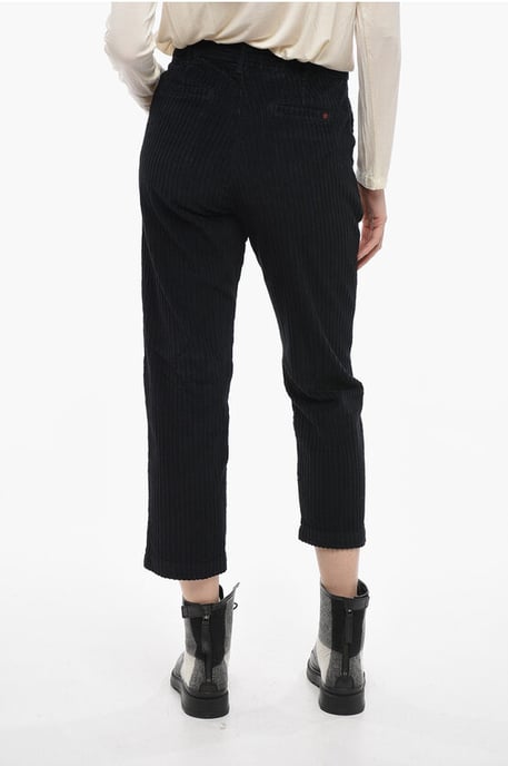 Cord-Crop-Hose mit Tapered Fit in Schwarz - Image 2