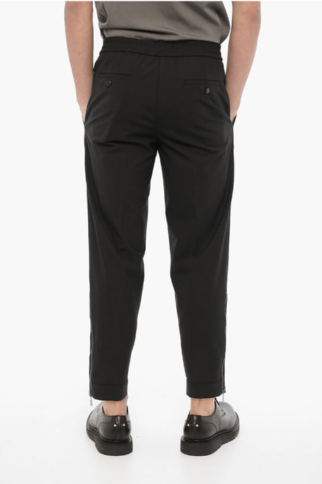 Slim Fit Hose mit Knöchelreißverschluss in Schwarz - Image 2