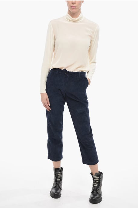 Cordhose in weiter Passform in Blau - Image 4