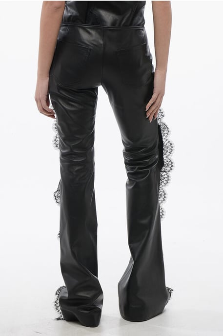 Lederhose mit Spitzenbesatzdetails in Schwarz - Image 2