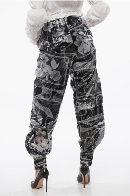 Bedruckte XRAY NY Cargohose in Schwarz - Image 2