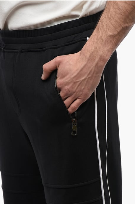 Low Rise MODERNIST Jogginghose mit Biker-Detail in Schwarz - Image 3