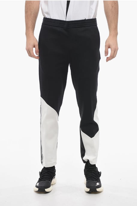 Skinny Fit MODERNIST Sweatpants mit Kontrastdetails in Schwarz - Image 1