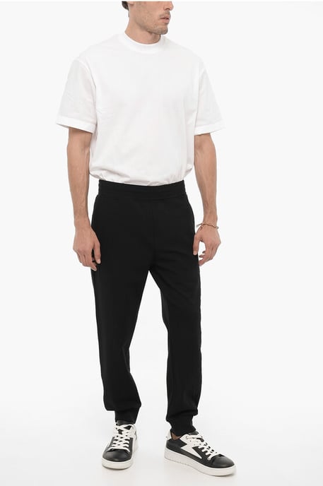 Skinny Fit JUMBLED BOLTS Jogginghose mit Stickereien in Schwarz - Image 4