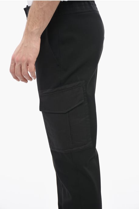Low-Rise Skinny Fit Cargo-Jogginghose in Schwarz - Image 3