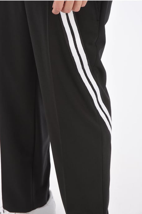 Slim Fit-Hose mit mittelhohem Bund in Schwarz - Image 3