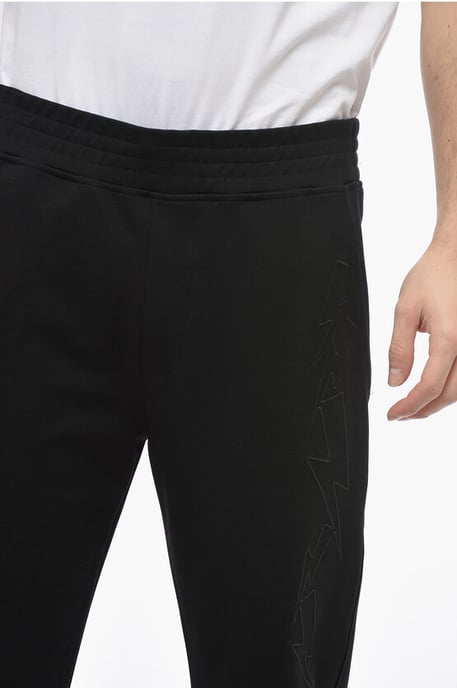 Skinny Fit JUMBLED BOLTS Jogginghose mit Stickereien in Schwarz - Image 3