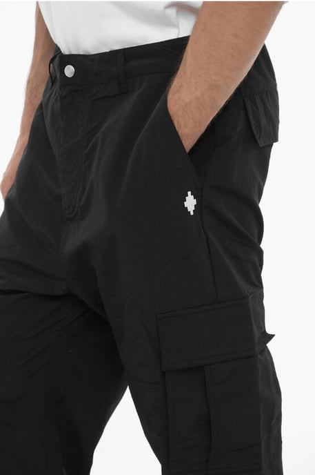Nylon-Cargohose mit gesticktem Logo in Schwarz - Image 3