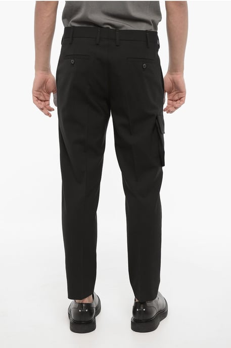 Cargohose mit normaler Taille und schmaler Passform in Schwarz - Image 2