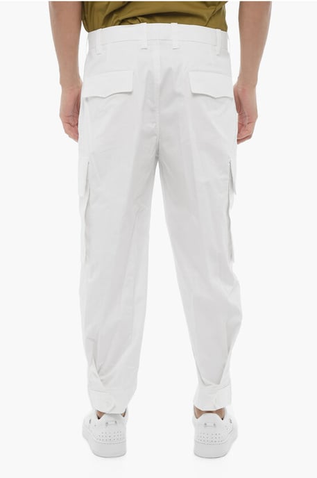 Loose Fit Cargohose mit Gürtelschlaufen in Weiß - Image 2