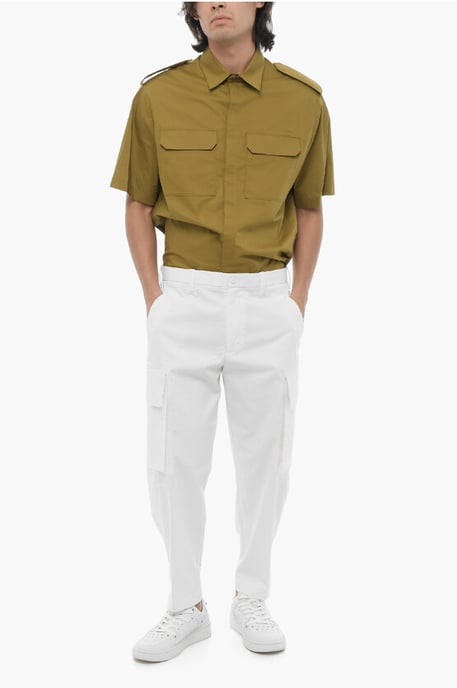 Loose Fit Cargohose mit Gürtelschlaufen in Weiß - Image 4