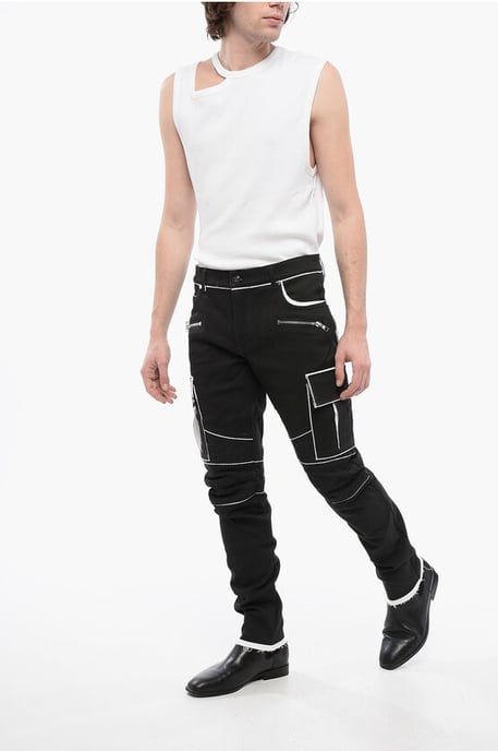 Beschichtete Baumwoll-Cargohose mit Kontrastdetails in Schwarz - Image 4