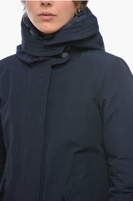 Einfarbige Daunenjacke mit herausnehmbarem Innenfutter in Blau - Image 3