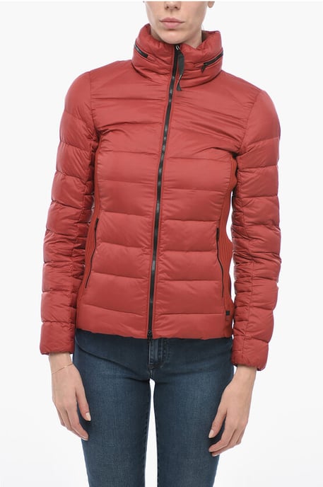 TECH SHORT Daunenjacke mit versteckter Kapuze - Image 1