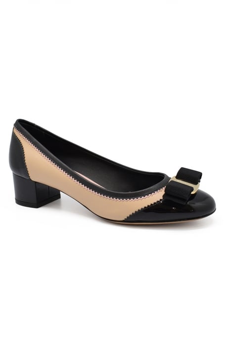 Salvatore Ferragamo Eva Leathe Pumps Beige - Image 2