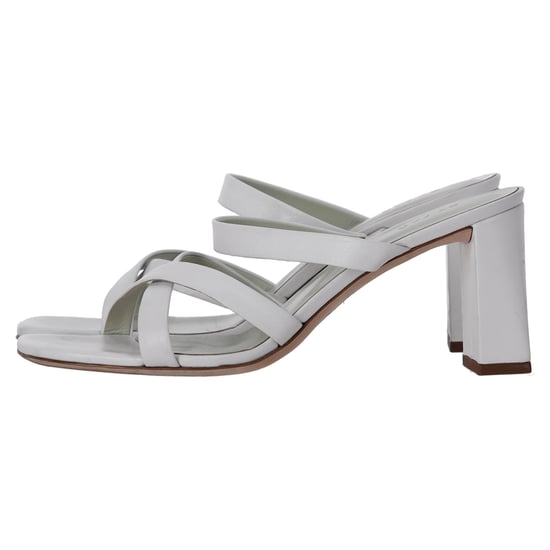By Far – Slip-On-Pumps mit gekreuzten Riemen aus weißem Leder - Image 2