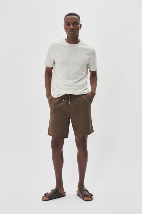 Shorts Gerade Passform dark brown - Image 1