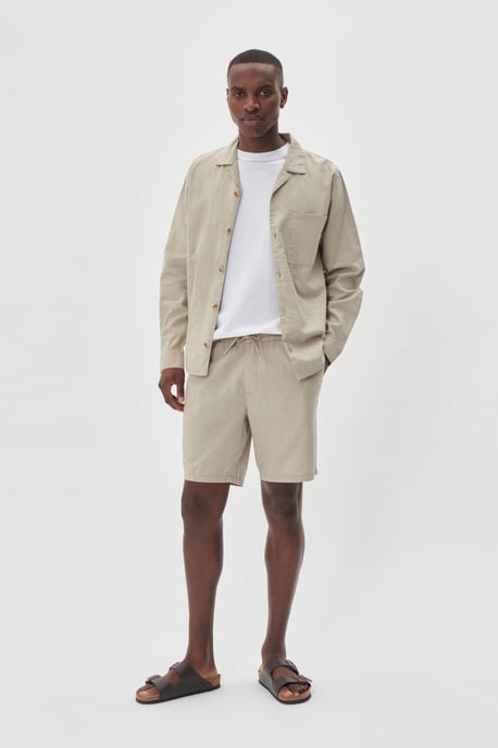 Shorts Gerade Passform beige - Image 2