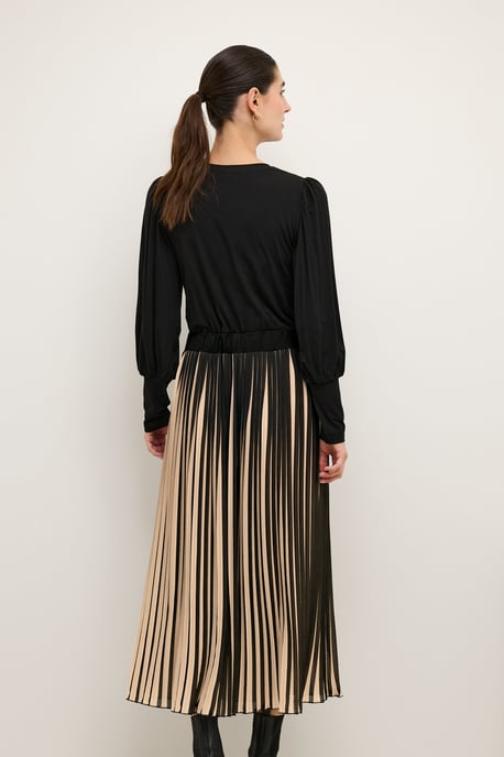 Jersey-Kleid im Relaxed Fit black - Image 5