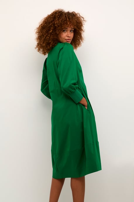 Kleid Weibliche Silhouette Fröhliches Grün - Image 3