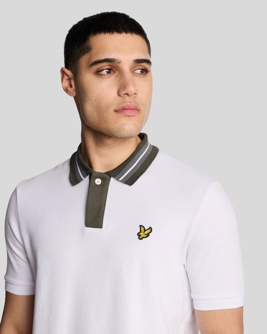 Lyle & Scott Polohemd mit Kontrastkragen - Weiß - Image 4