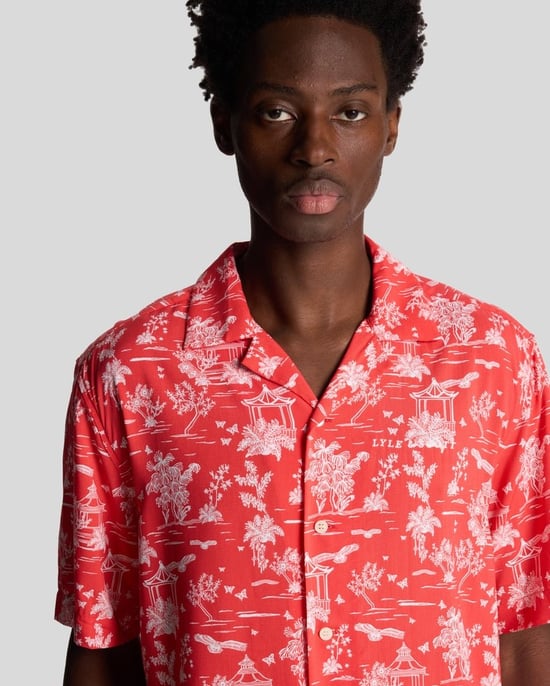 Lyle & Scott Botanischer Garten Druck Ferienhemd - Rot - Image 4