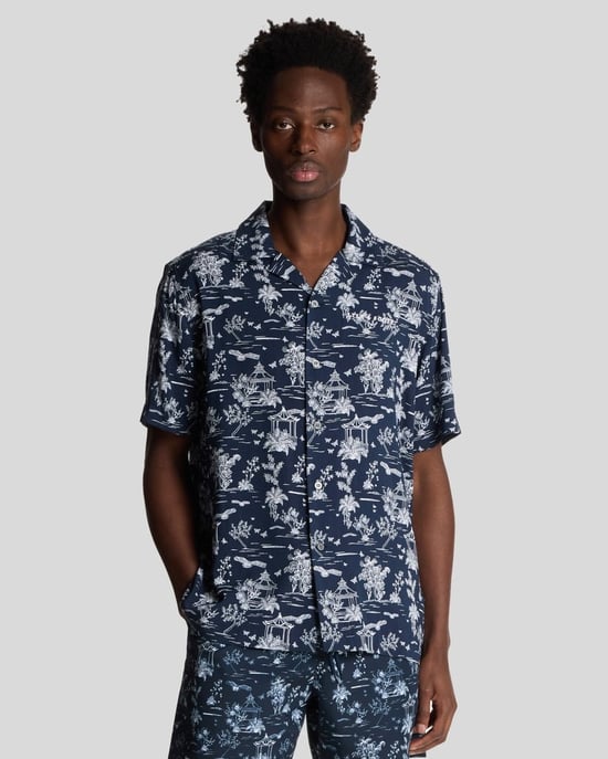Lyle & Scott Botanischer Garten Druck Resort-Hemd - Dunkelblau - Image 1