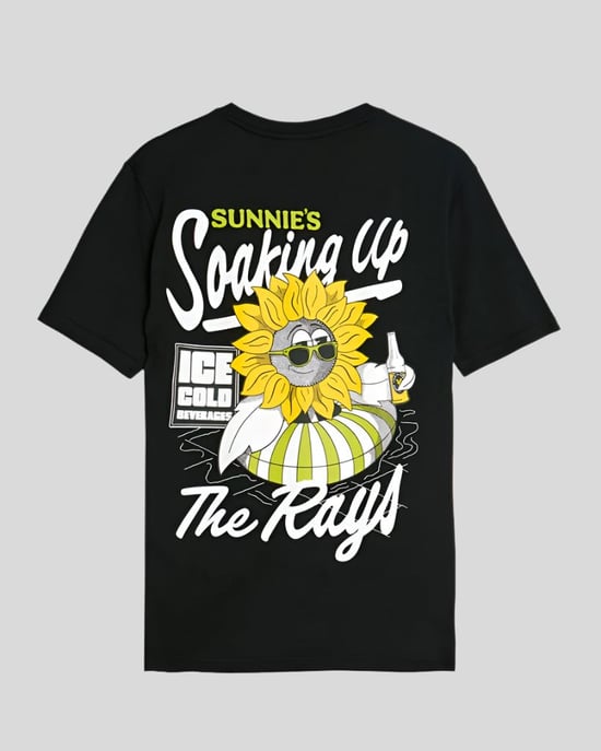 Lyle & Scott Sunnies T-Shirt mit Poolbar-Grafik – Schwarz - Image 6