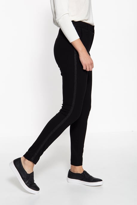 Amor, Truth & Trust Damen ATT JEANS Stretchhose mit seitlichem Streifen Ruby schwarz - Image 3