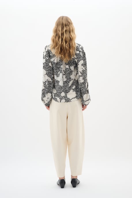 Langarm-Bluse Relaxed fit GraphicFlower Black/PowderBeig floral - Image 3