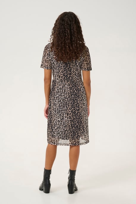 Kleid mit femininer Silhouette animal - Image 4