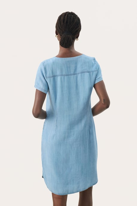 Kleid Feminine Form - Image 3