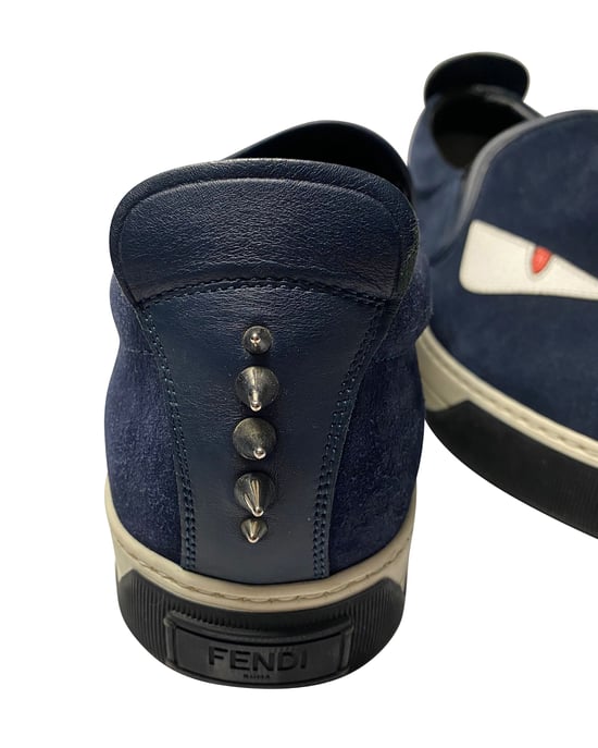 Fendi Monster 3D Eyes Slip-On Sneakers aus marineblauem Wildleder - Image 2