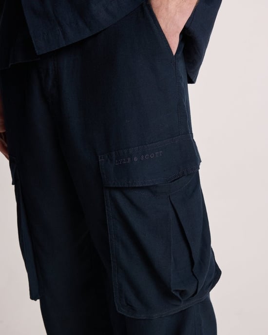 Lyle & Scott Baumwoll-Leinen Cargo-Hose - Dunkelblau - Image 4