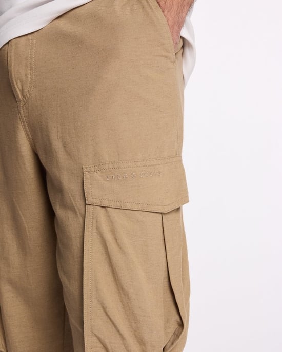 Lyle & Scott Baumwoll-Leinen Cargo-Hose - Sand - Image 4