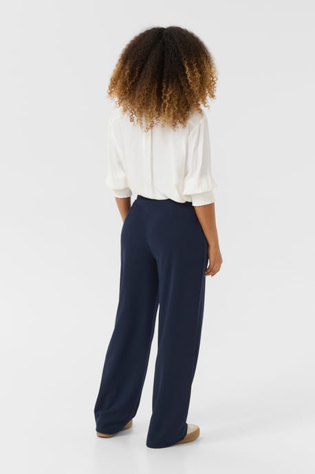 Casual Hose Navy Blazer - Image 3