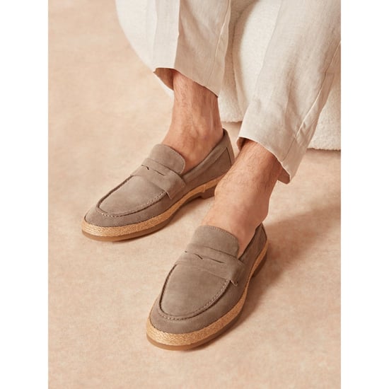 Hush Puppies Laurence Wildleder Herren Mokassins in Taupe - Image 6