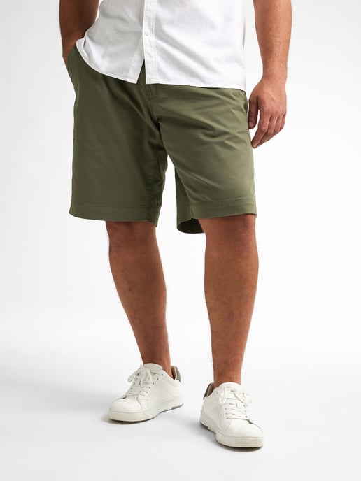Petrol Industries - Plus Size Chino Short mit Gürtel Waveview Herren - Grün - Image 1