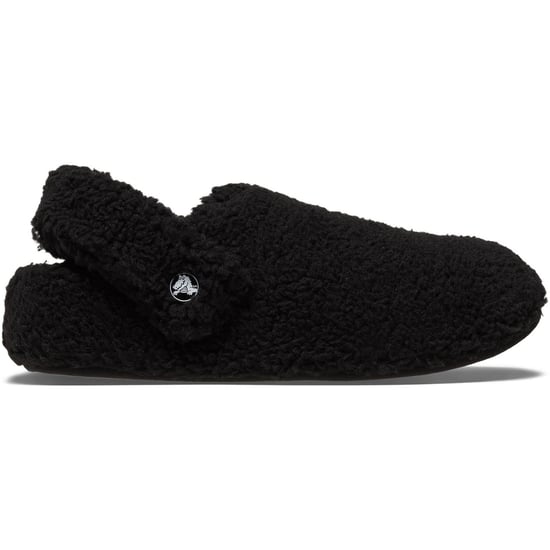Crocs Classic Cozzzy Slipper Damen Hausschuhe aus Polyester in Schwarz - Image 6