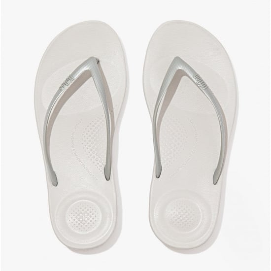 Fitflop Iqushion Damen Ergonomische Zehensteg Flip-Flops Silber - Image 5
