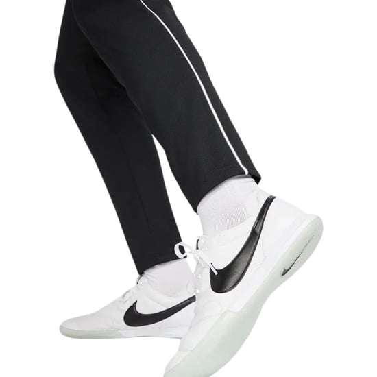 Nike Trainingsanzug-set Mit Weißem Liniendetail In Schwarz - Image 4