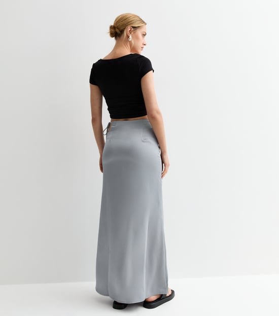 Silberner Satin Maxirock - Image 4