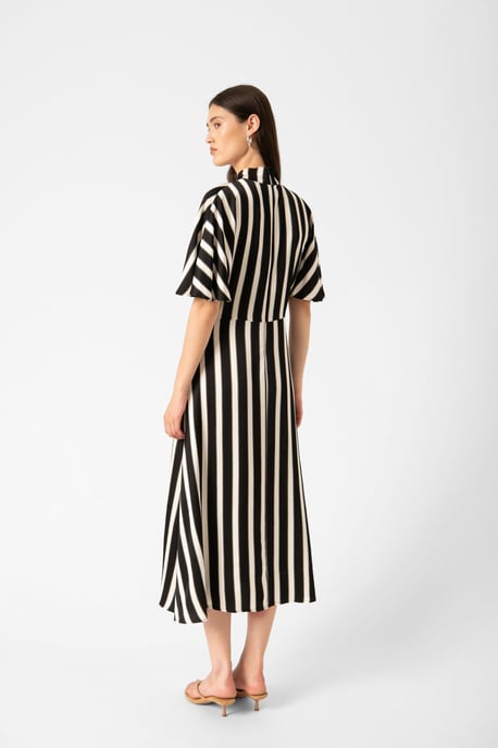 Kleid SLClero Feminine Form white black - Image 2