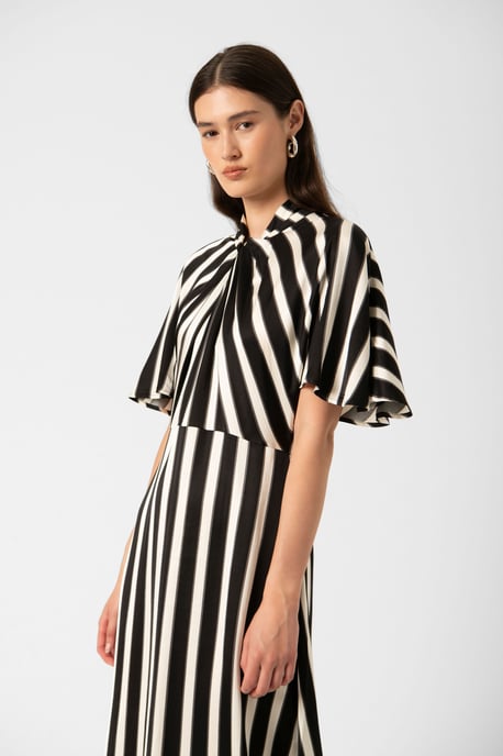 Kleid SLClero Feminine Form white black - Image 3